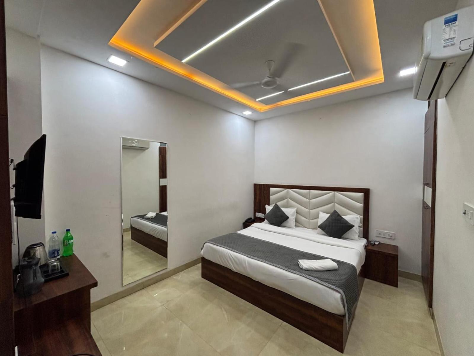 Hotel Ganga Palace - Agra آغْرا المظهر الخارجي الصورة