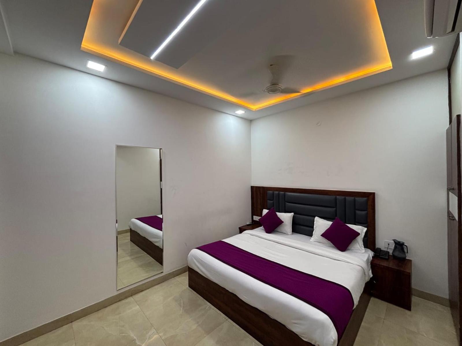 Hotel Ganga Palace - Agra آغْرا المظهر الخارجي الصورة