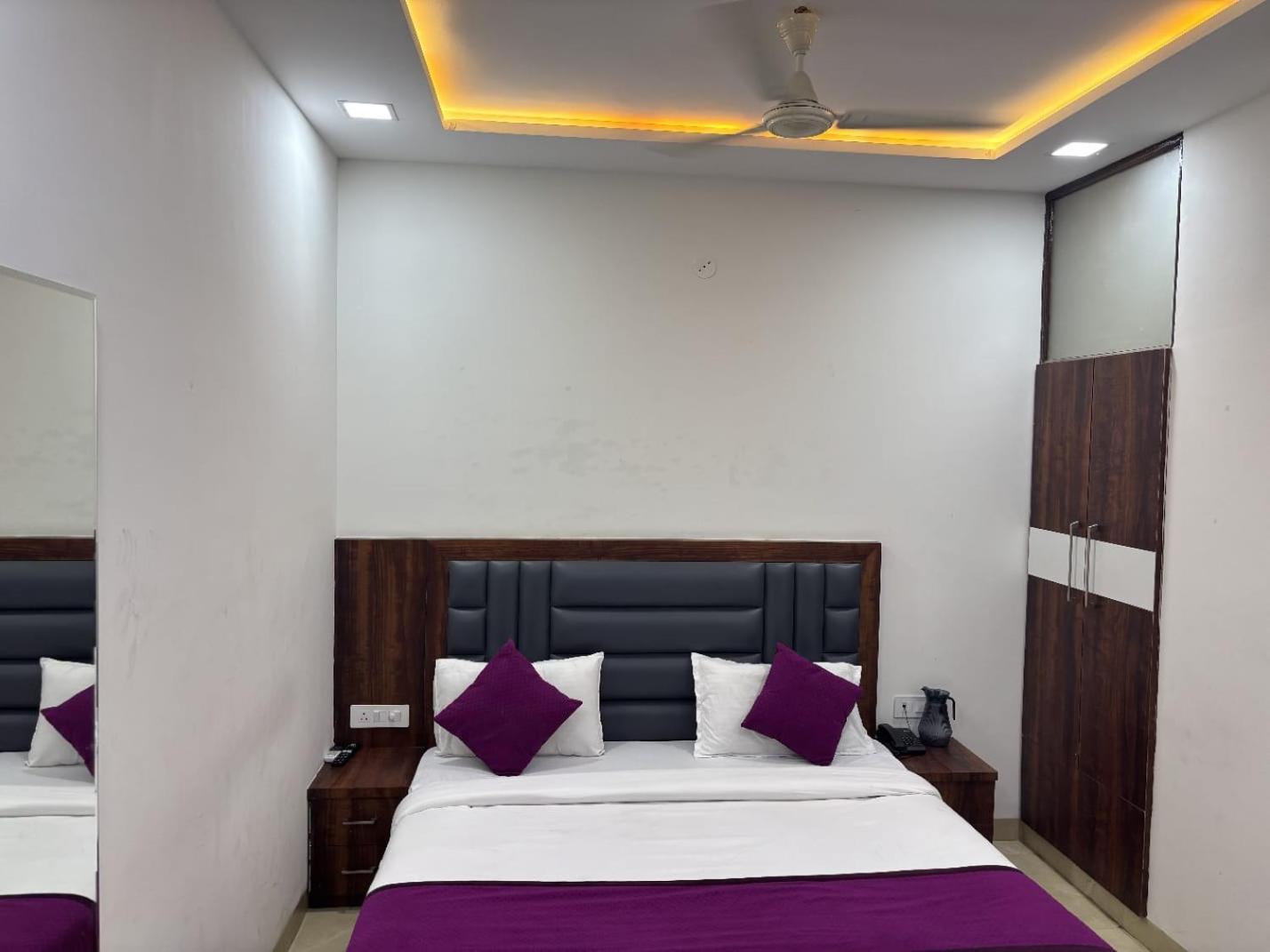 Hotel Ganga Palace - Agra آغْرا المظهر الخارجي الصورة