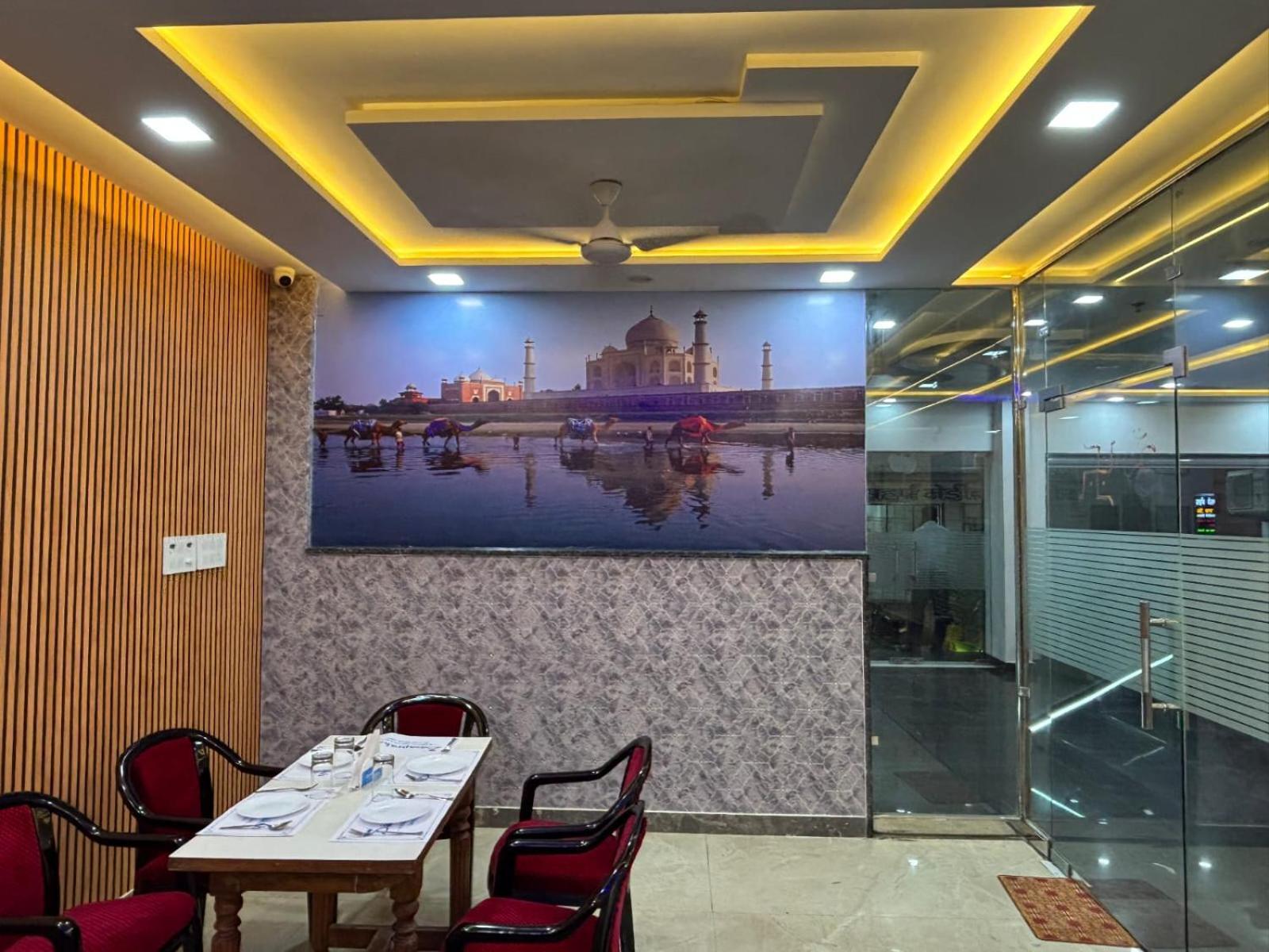 Hotel Ganga Palace - Agra آغْرا المظهر الخارجي الصورة