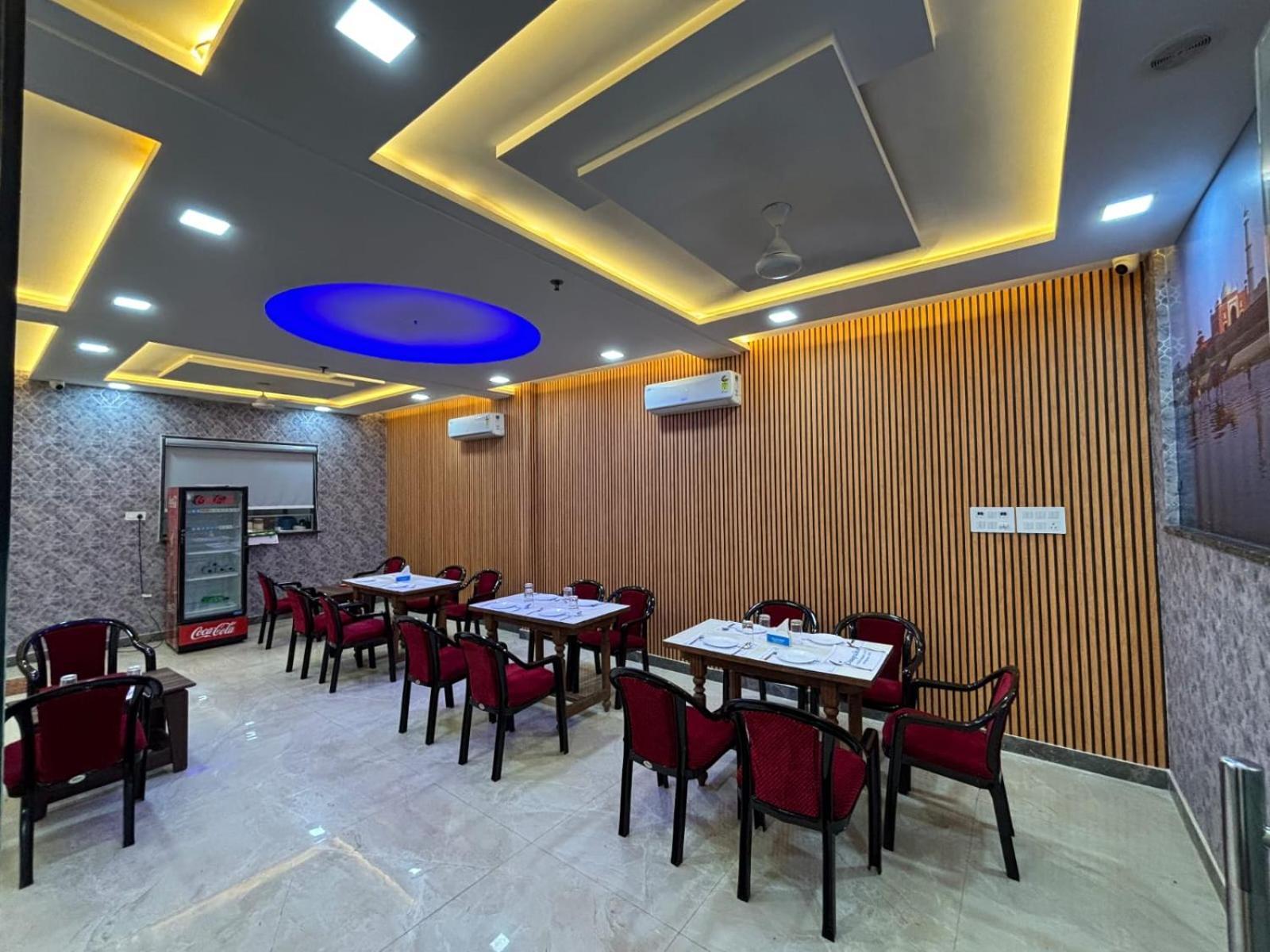 Hotel Ganga Palace - Agra آغْرا المظهر الخارجي الصورة