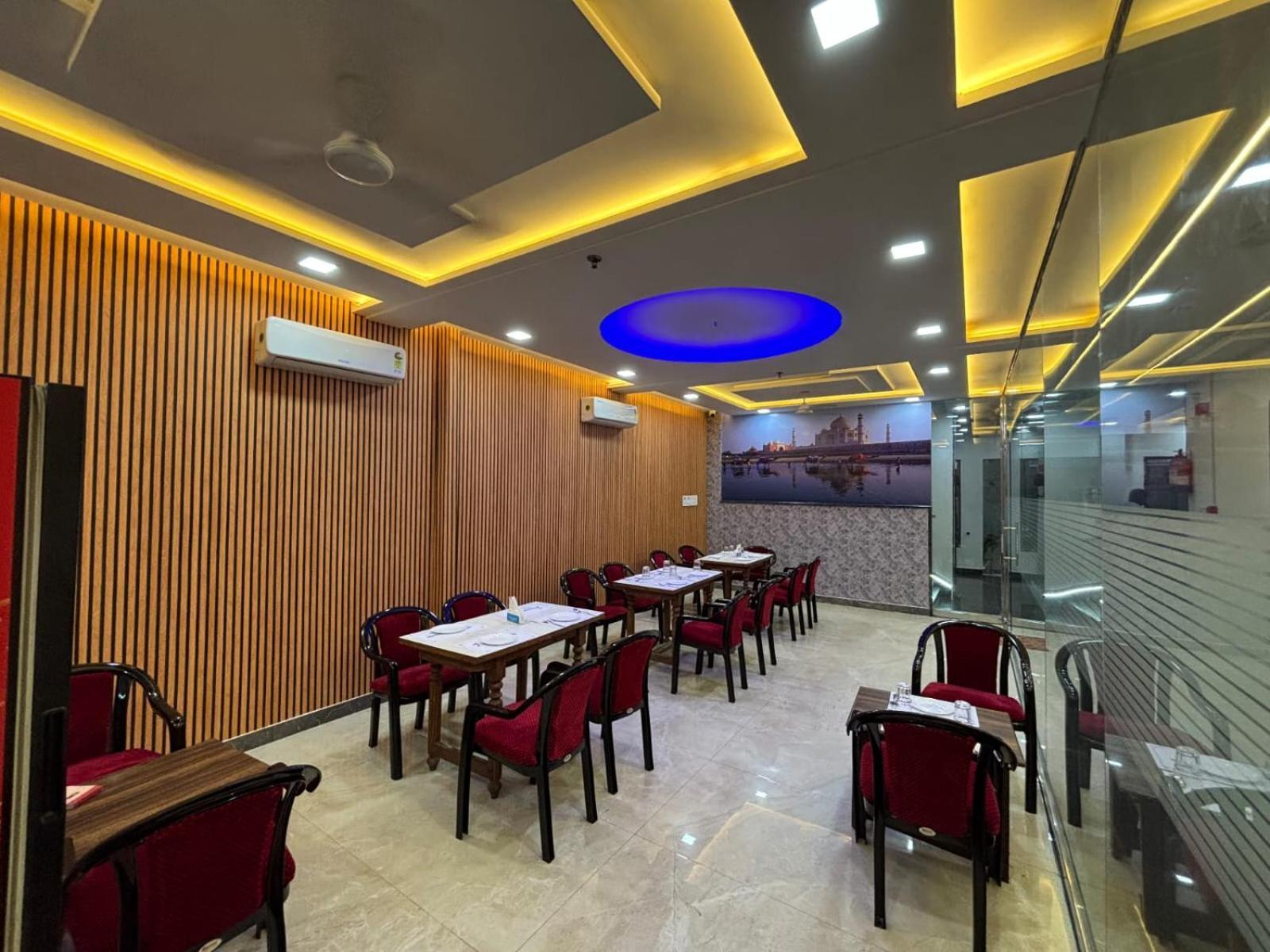 Hotel Ganga Palace - Agra آغْرا المظهر الخارجي الصورة