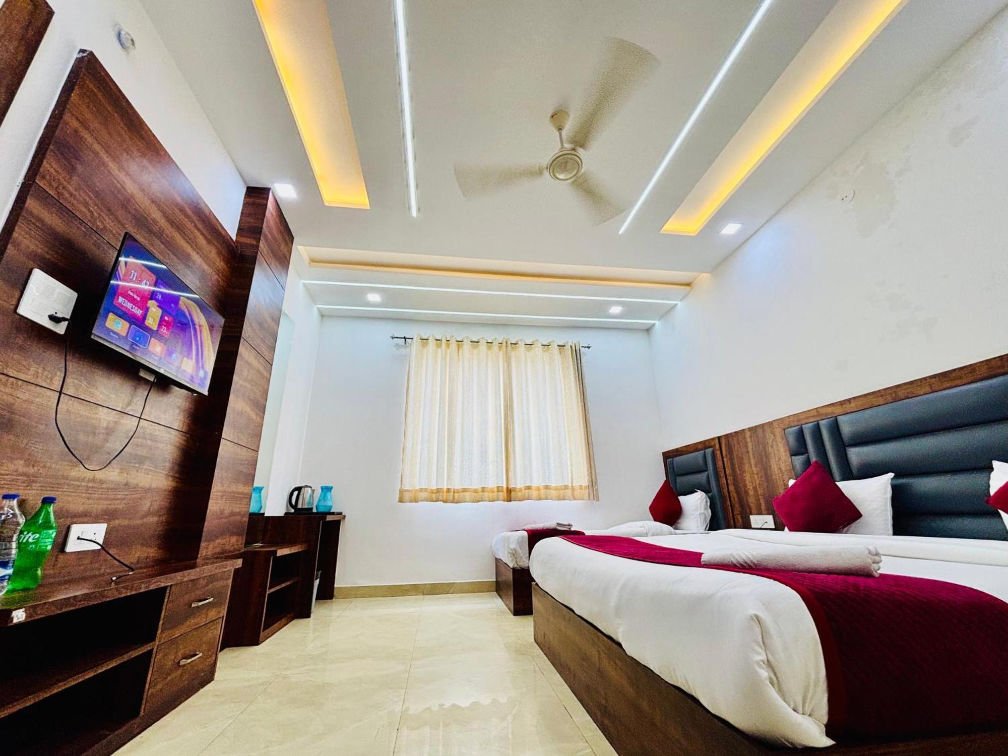Hotel Ganga Palace - Agra آغْرا المظهر الخارجي الصورة