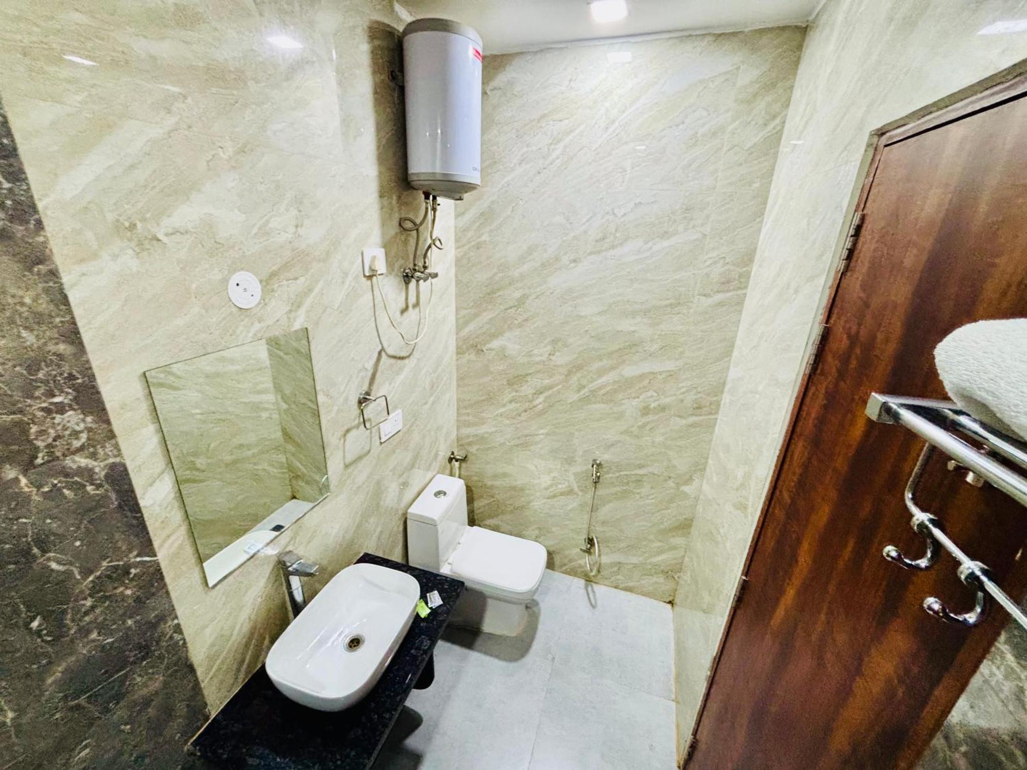 Hotel Ganga Palace - Agra آغْرا المظهر الخارجي الصورة